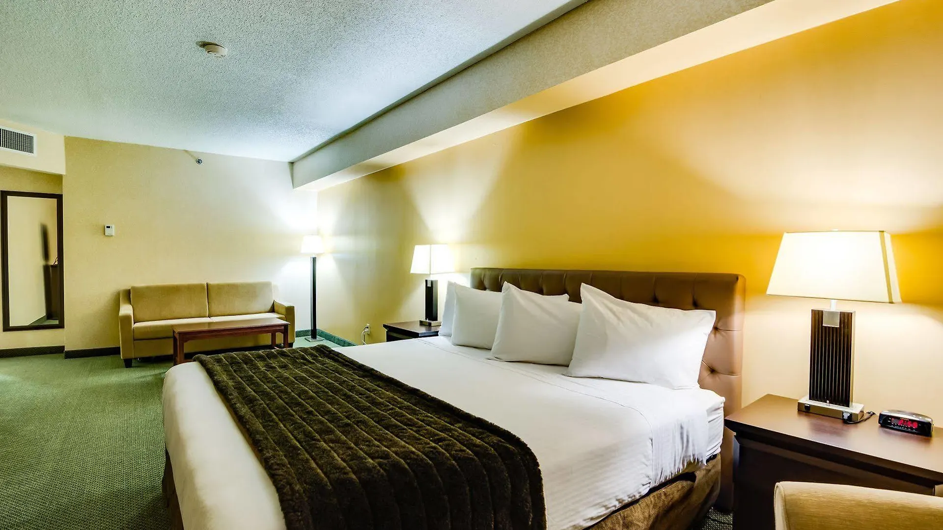 Sawridge Inn And Conference Centre Edmonton South